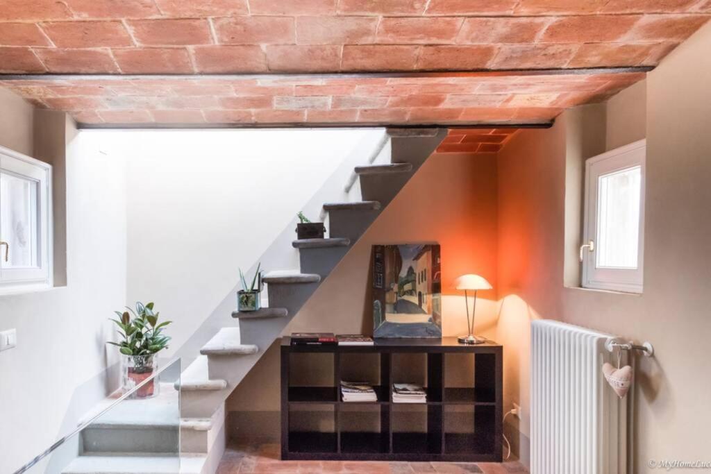 Casa Maria - Attico Di Lusso Vicino Alle Mura Lucca Bagian luar foto