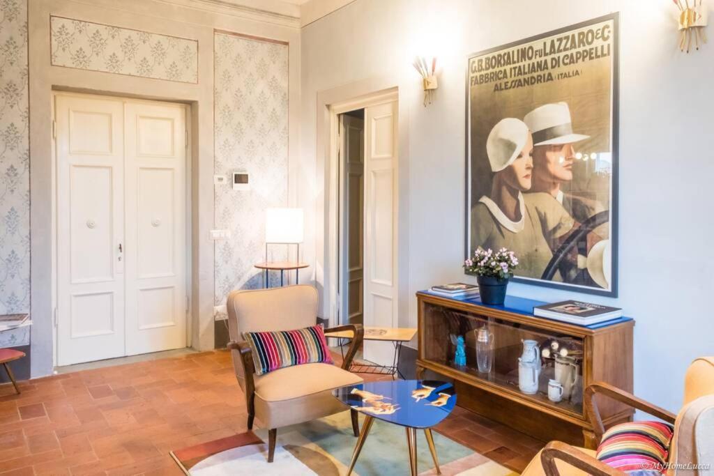 Casa Maria - Attico Di Lusso Vicino Alle Mura Lucca Bagian luar foto