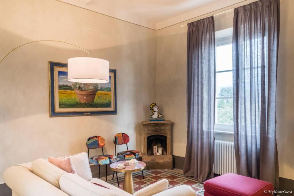 Casa Maria - Attico Di Lusso Vicino Alle Mura Lucca Bagian luar foto