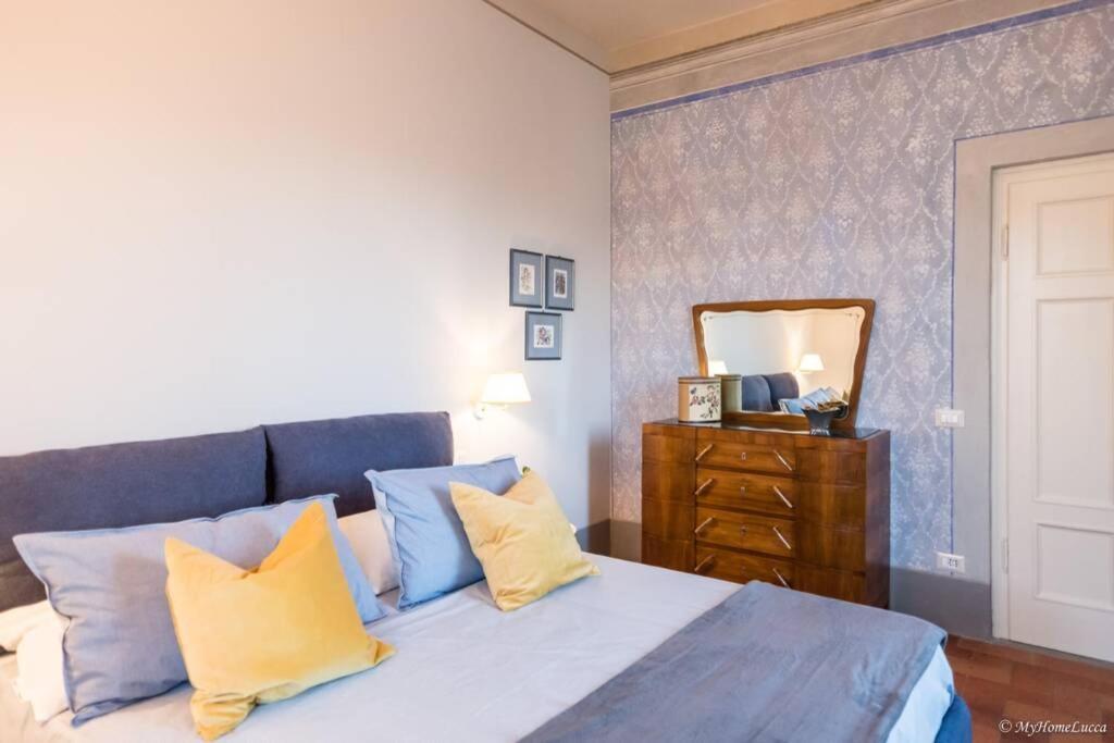 Casa Maria - Attico Di Lusso Vicino Alle Mura Lucca Bagian luar foto