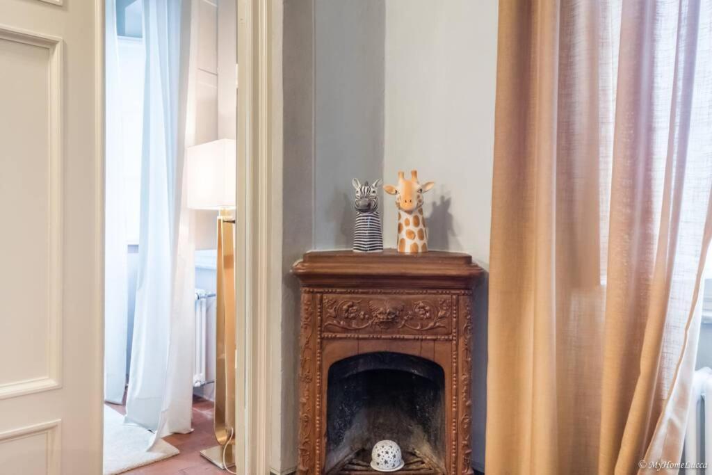 Casa Maria - Attico Di Lusso Vicino Alle Mura Lucca Bagian luar foto