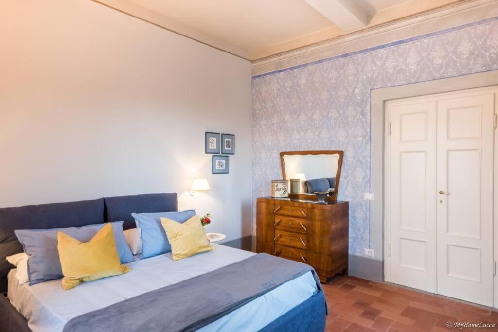 Casa Maria - Attico Di Lusso Vicino Alle Mura Lucca Bagian luar foto